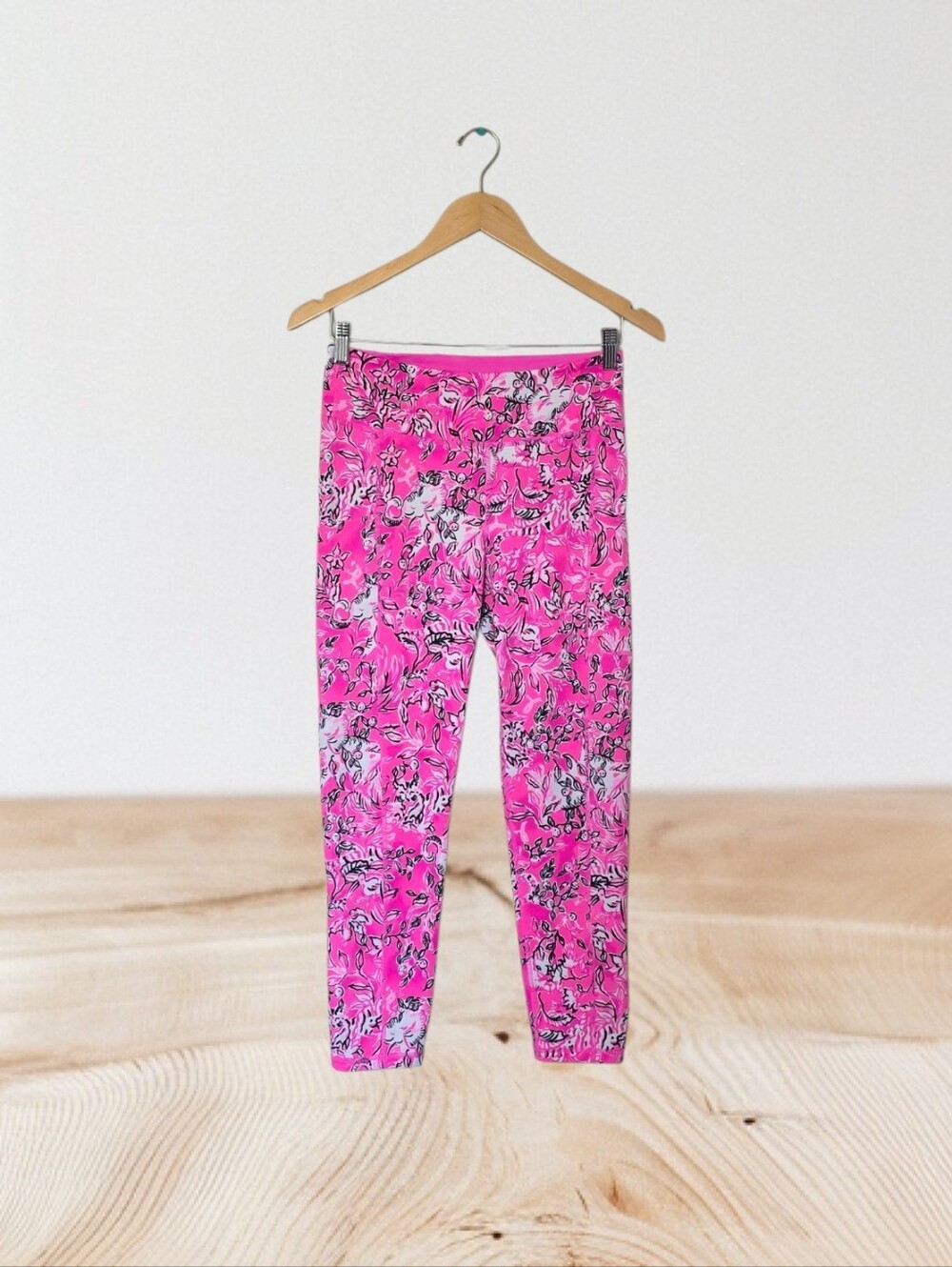 Lilly Pulitzer Luxletic Weekender Crop Leggings